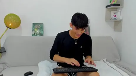 logan_thomas webcam model stream image