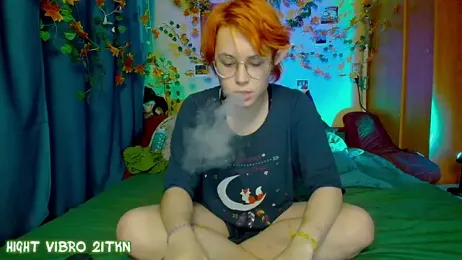 TrickyKitsune webcam stripchat model stream image