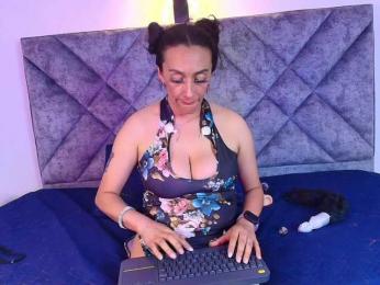 ShanteyLaurent webcam model stream image