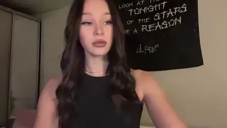 ur_molly webcam model stream image