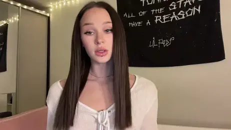 ur_molly webcam model stream image