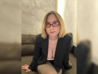 Mashmallow webcam model stream image