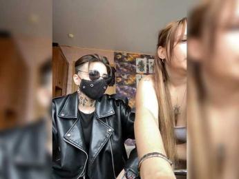 MagicalLouu webcam model stream image