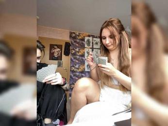 MagicalLouu webcam model stream image