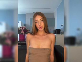 BettyCross webcam model stream image