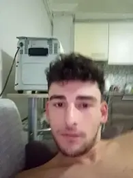 Yasinyasin7 webcam model stream image