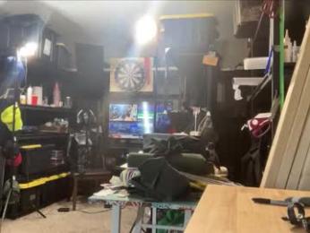 brad_bounce webcam chaturbate model stream image