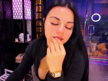 alma_pearl webcam model stream image