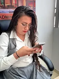 LIZ-06_ webcam model stream image