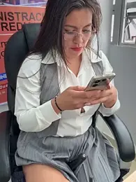 LIZ-06_ webcam model stream image