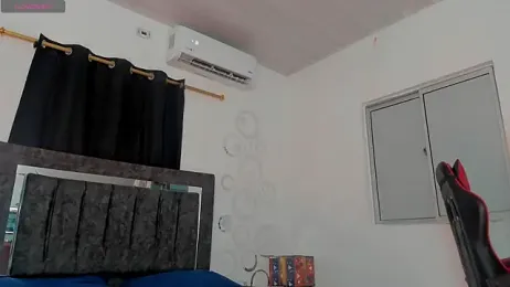 Nicol_TransGirl webcam model stream image