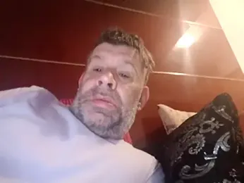 stud2512 webcam model stream image