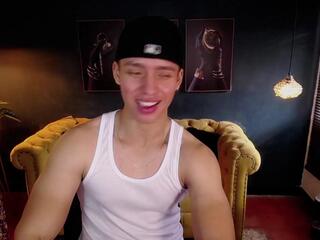 Deivid Parker webcam flirt4free model stream image