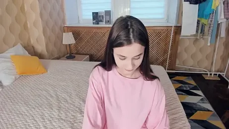 JinnyMcie webcam model stream image