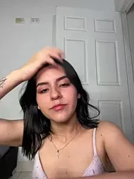Trixie_pop webcam model stream image