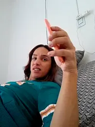 ofjuliaa webcam model stream image