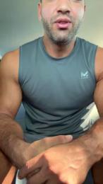 Lazerfocused webcam model stream image