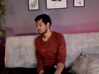 mialuxx webcam model stream image