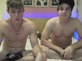 frenchhornybibs webcam model stream image