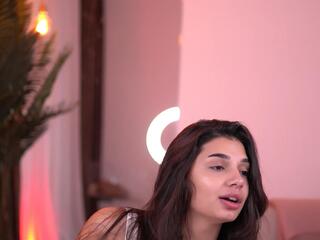 Luv Caprice webcam model stream image