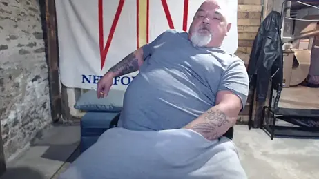 Newfiesausage1972 webcam model stream image