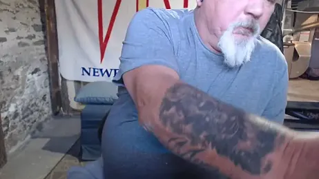 Newfiesausage1972 webcam model stream image