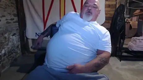 Newfiesausage1972 webcam model stream image