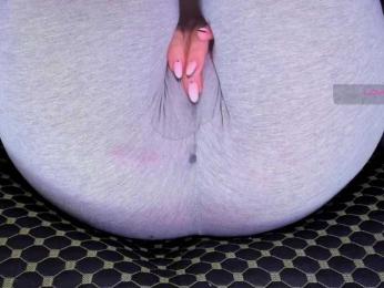 Kira-Kell webcam model stream image