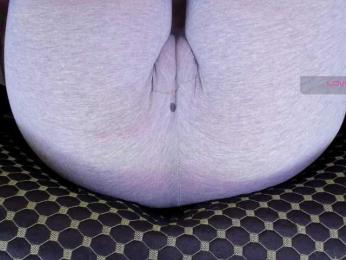 Kira-Kell webcam model stream image