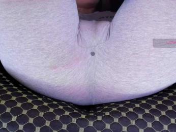 Kira-Kell webcam model stream image