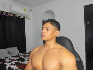 Karl Mendez webcam model stream image