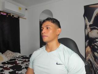 Karl Mendez webcam model stream image