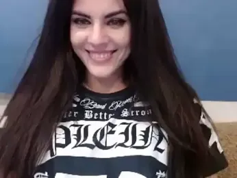 AliceTailor webcam model stream image