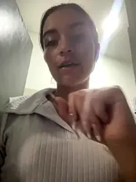 blinkiii_ webcam model stream image