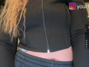 VikkiExtraCheese webcam model stream image