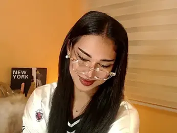 magnificent_kitana webcam stripchat model stream image