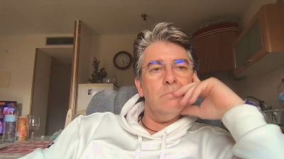 miangelzgz webcam model stream image