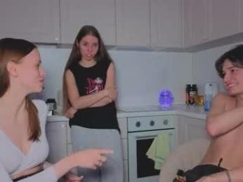 ihavepaws33 webcam chaturbate model stream image