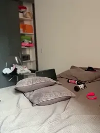 stormyy_ webcam model stream image