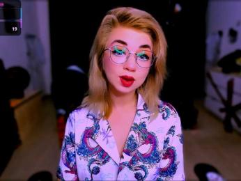 BabyNicole webcam model stream image