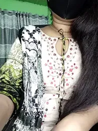 Idhika-Paul webcam model stream image