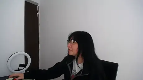 Arielle_lov webcam model stream image