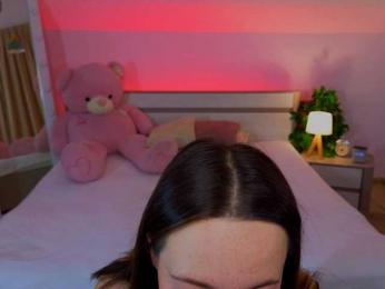 Trixiie webcam model stream image