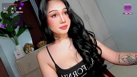 UltimateMuse webcam model stream image