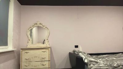 ZellaIseley webcam model stream image