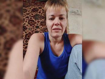 KissaHot webcam model stream image