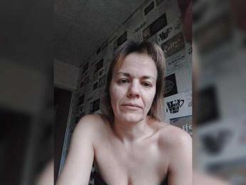 KissaHot webcam model stream image