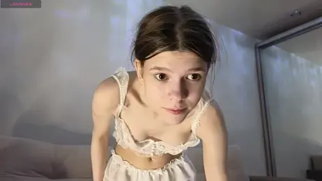 bellaglow webcam model stream image