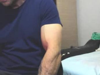 carin_the_body webcam model stream image