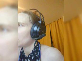 Magretta_Dering webcam model stream image